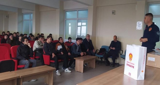 Büyükşehir İtfaiyesi Akhisar'da Öğrencilerle Buluştu