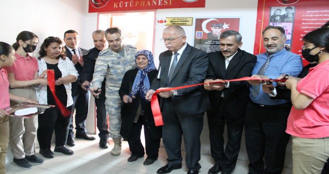 Şehit Jandarma Er Mehmet Dönmez Kütüphanesi Açıldı