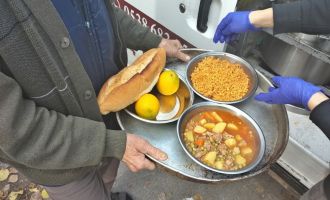 Akhisar Belediyesi’nden İçleri Isıtan “Sıcak Hizmet” 