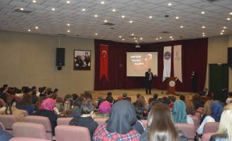 Akhisar MYO'da  İstiklal Marşının Kabulu Ve Mehmet Akif Ersoy” Anlatıldı