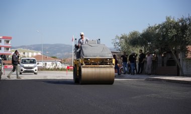 Akhisar Belediyesi’nden Efendi Mahallesi'nde Asfalt Atağı