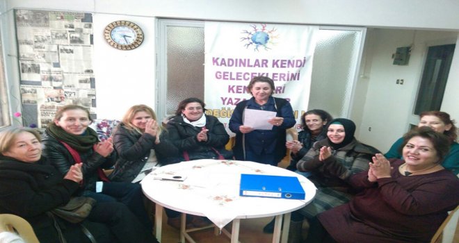 8 Mart Kadınları, Akhisar’da Kadın Danışma Merkezi İstiyor!