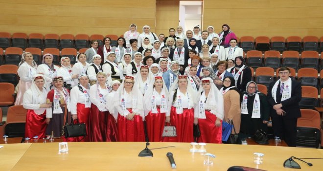 Akhisar Belediye Başkanı Salih Hızlı, Bosnalı kadınları konuk etti