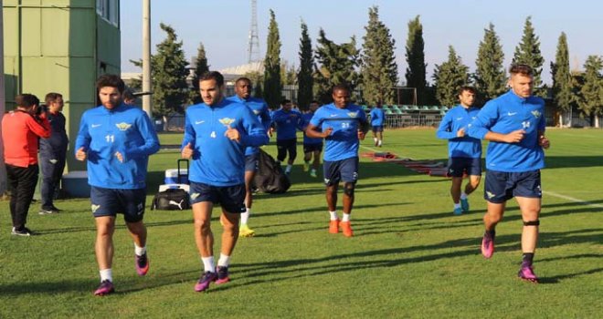 Akhisar Belediyespor, kupa maçı hazırlıklarına başladı