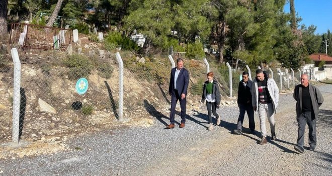 Akhisar'da 5 Mahallenin Mezarlığı Güvenli Hale Getirildi