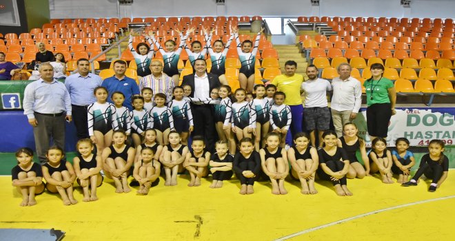 Akhisar’da ilk kez Cimnastik şenliği düzenlendi
