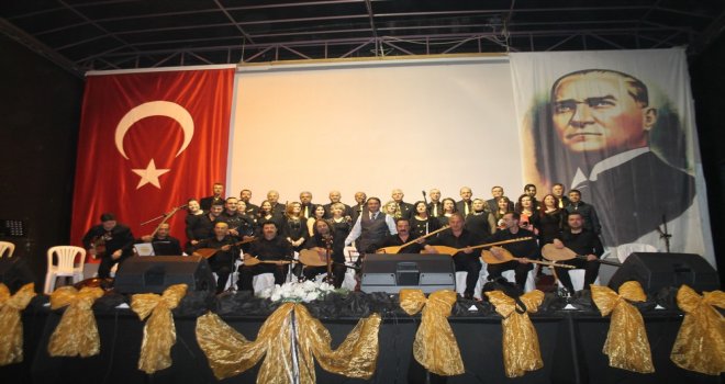 ASDER’in Türk Halk Müziği Konserine Yoğun İlgi