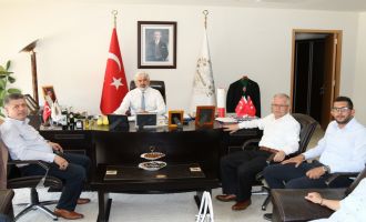 Akhisar Belediye Başkanı Salih Hızlı, Milletvekili Özkan’ı ağırladı