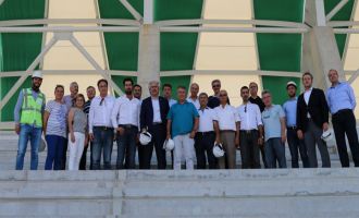 Akhisar Belediye Meclis Üyeleri stadyum inşaatını yerinde inceledi