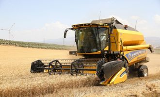 Akhisar Belediyesi, Atıl Arazilerini Tarımla Değerlendirdi