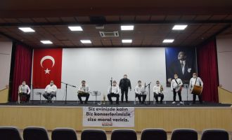 Akhisar Belediyesi Canlı Yayın Konseri İle Vatandaşlara Moral Verdi