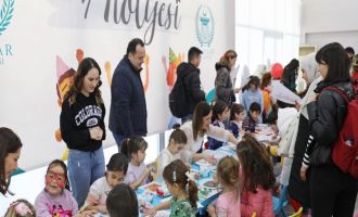 Akhisar Belediyesi, Depremden Etkilenen Çocuklara Moral Oldu 