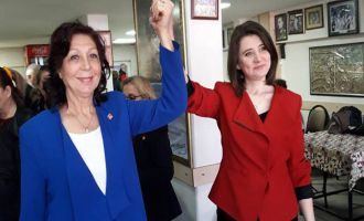Akhisar CHP Kadın Kolları Yeni Başkanını Seçti