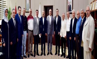 Akhisar Üniversitesi Derneği’nden yeni rektöre ziyaret