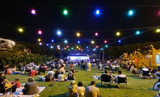 Akhisar’da Açık Hava Yaz Konserleri Yine Çok Renkli