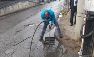 Akhisar’da Yağmur Suyu ve Kanalizasyon Hatları Temizlendi