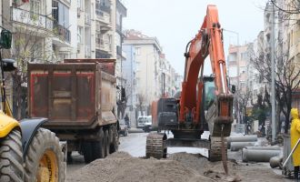 Akhisar’ın Prestij Caddelerinde Hummalı Çalışma