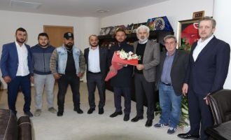 Akhisarlı Karadenizlilerden, Belediye Başkanı Hızlı’ya teşekkür ziyareti