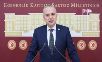 Bakırlıoğlu; ''Dünyada Enflasyon Düşüyor, Türkiyede Yükseliyor''
