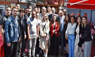 CHP Akhisar İlçe Teşkilatında Bayramlaşma Yapıldı