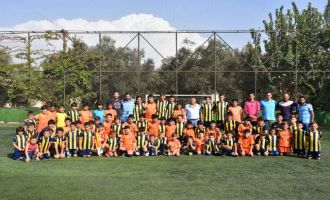 Minik Fenerli ve Galatasaraylıların dostluk maçları