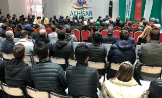 Okul Aile Birliği Başkanları Toplantısı Akhisar Gençlik Merkezi'nde Yapıldı