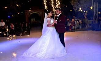 Pervin ile Hasan Ali ‘Ütopia Wedding’ dedi