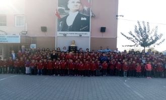 Sarı Ahmet Paşa Vakfından, 531 öğrenciye forma ve eşofman desteği
