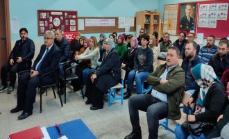 Zeytinlova'da Bağımlılık İle Mücadele Eğitimi Verildi