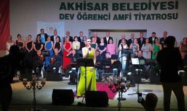 Türk Sanat Müziği Korosu’ndan “Mehtaplı Bir Gece” Konseri